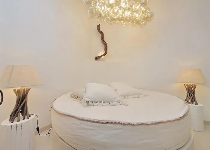 Navona Jacuzzi Boutique דירה *
