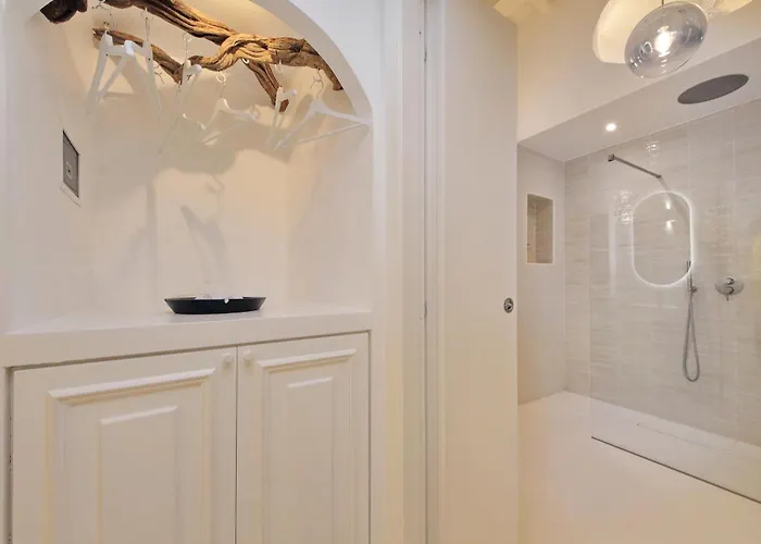 Navona Jacuzzi Boutique * רומא